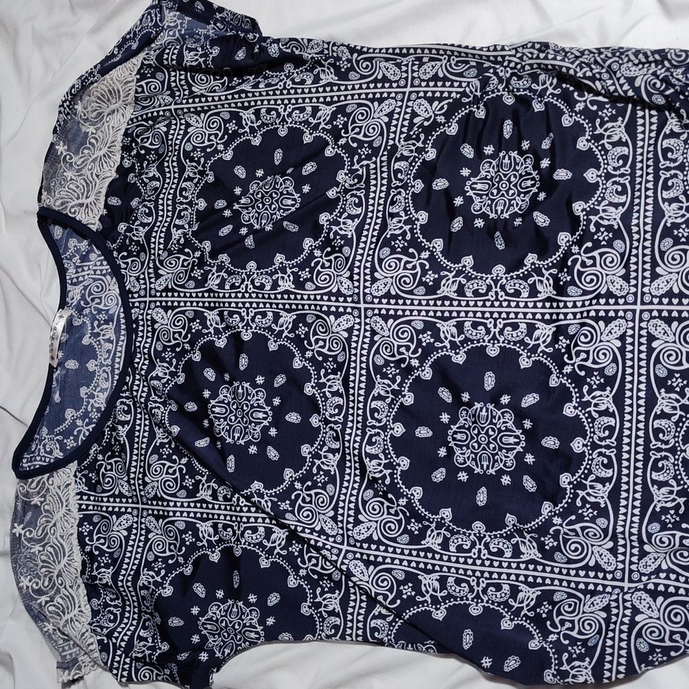 Woman shirt